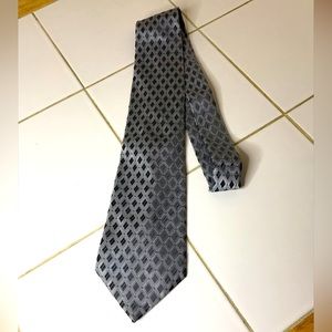 Jones New York silver and black tie